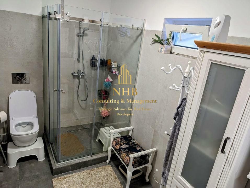 Vila de vanzare 5 camere+curte metrou Bazilescu. Ocazie unica! - Poză 11