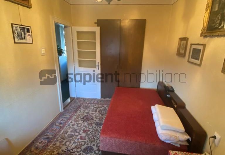 Apartament la casa situat in zona centrala - Poză 6