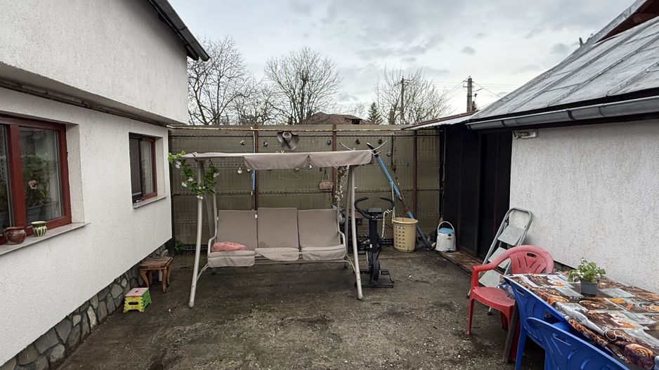 Casă corp C1 84mp + casă corp C2 51mp+garaj+ grădină și teren 889mp - Poză 30