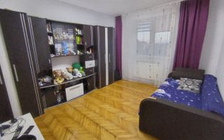 Apartament 3 camere decomandat | Zona Sagului - Poză 1