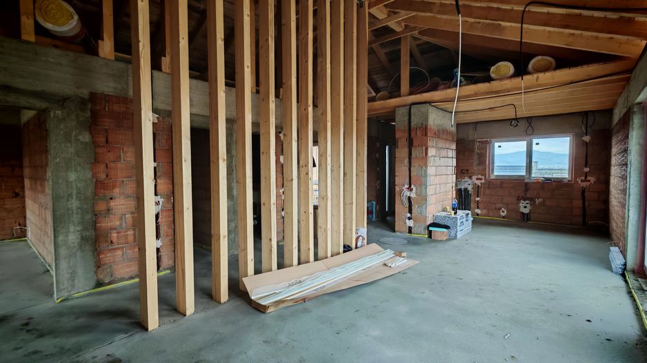 Casa la cheie in CRISTIAN pe Parter, zona de vile,250.000 euro - Poză 3