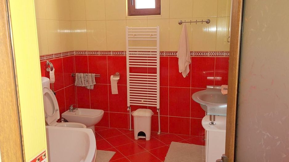 Pensiune de vânzare  – Galați | Bariera Traian | 14 camere - Poză 19
