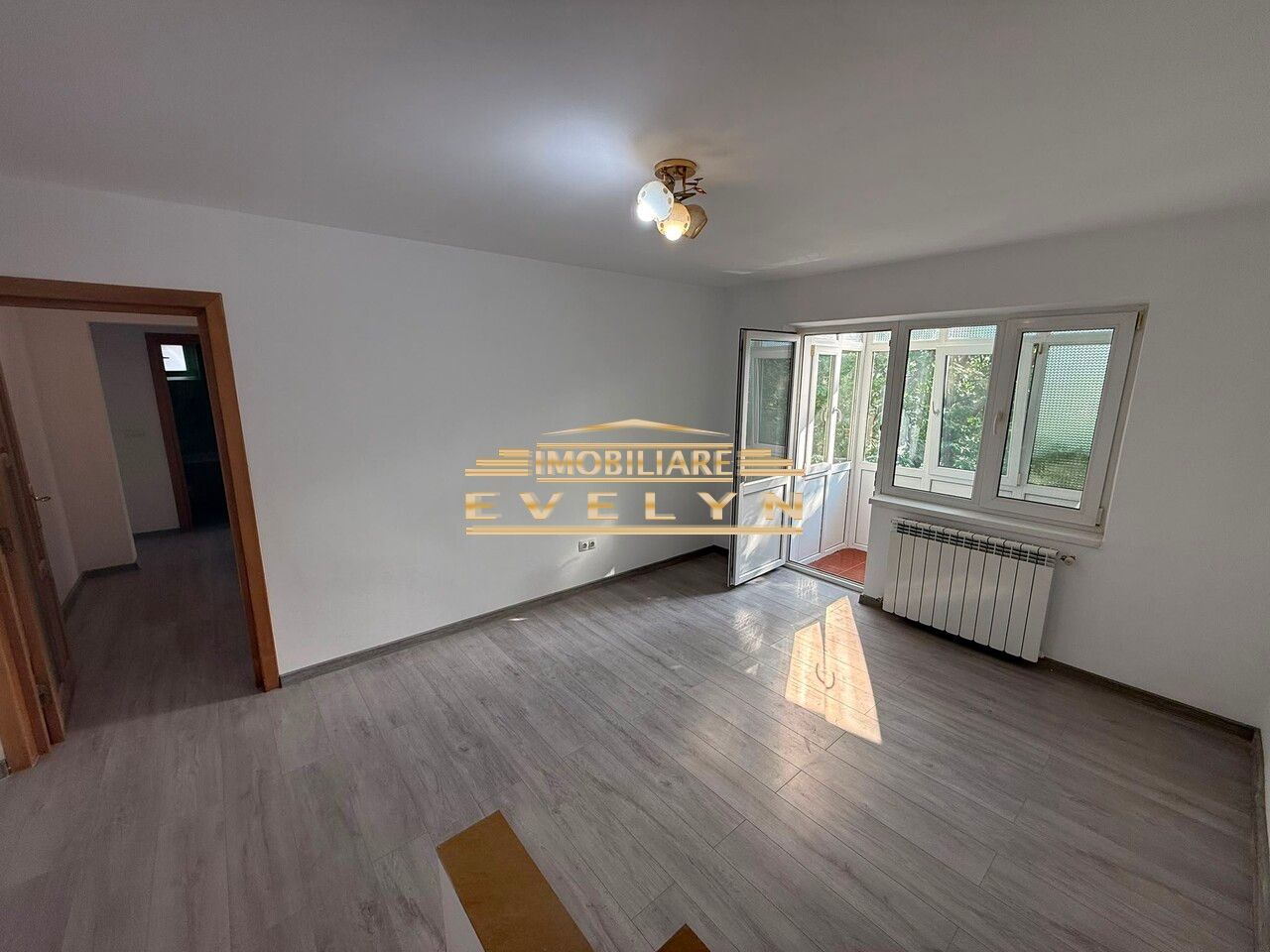 Apartament 3 camere de vânzare – Zona Primăverii, Str. Elie Radu - Poză 2