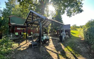 Teren deosebit cu cabană din lemn, Tocile – locație liniștită - Poză 12