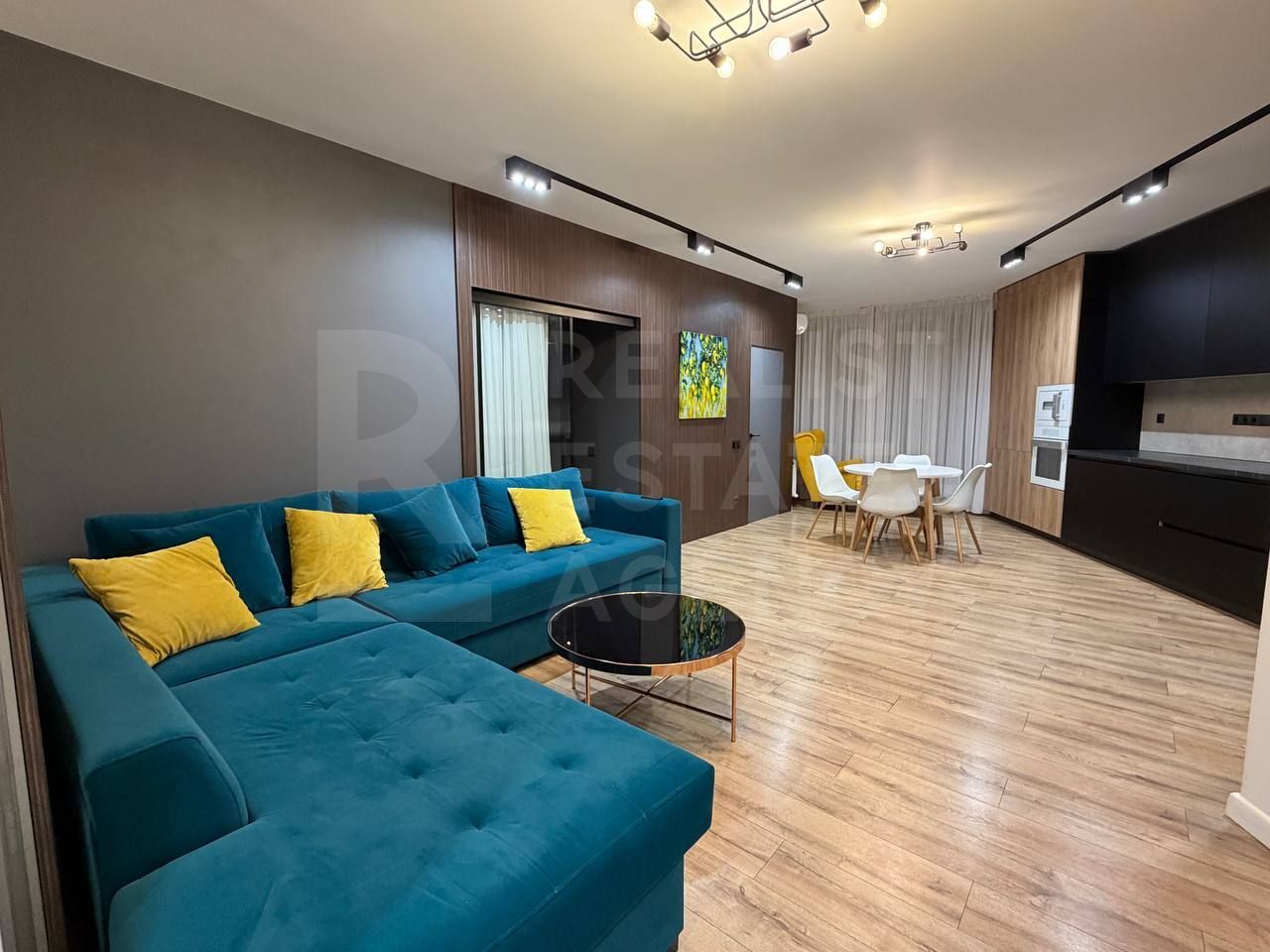 Chirie, apartament, 3 camere, strada Alexandru Pușkin, Centru - Poză 2