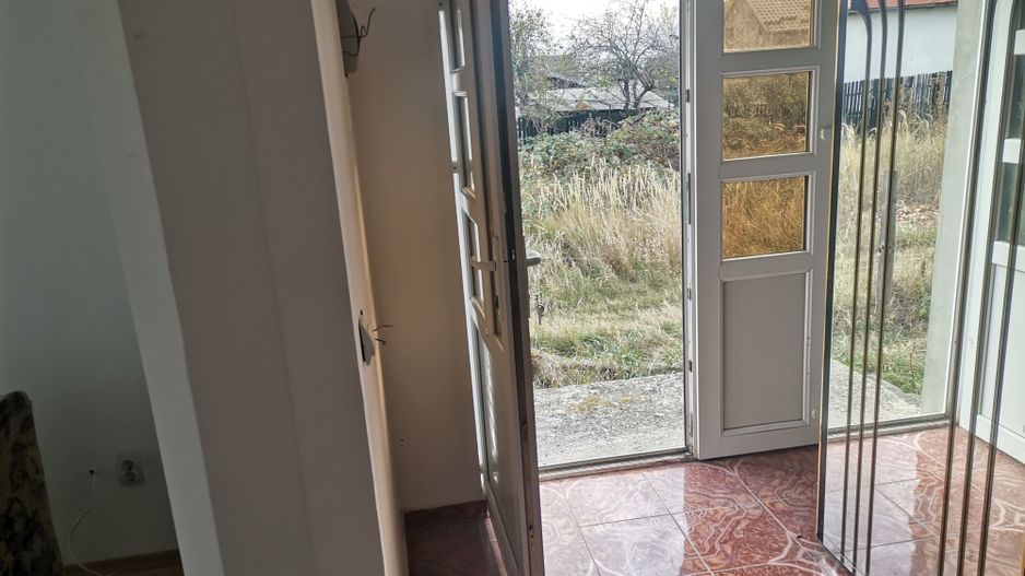 Vanzare vila Hintesti, stradal - Poză 5