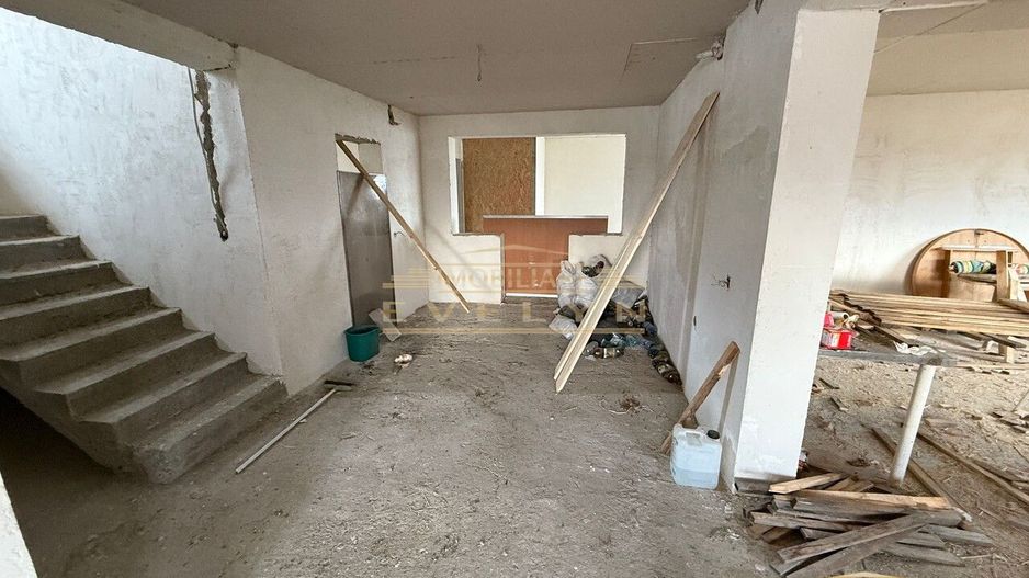 Casa noua D+P+E cu teren de 1200mp, zona Catamaresti-Deal ( Scoala ) - Poză 4