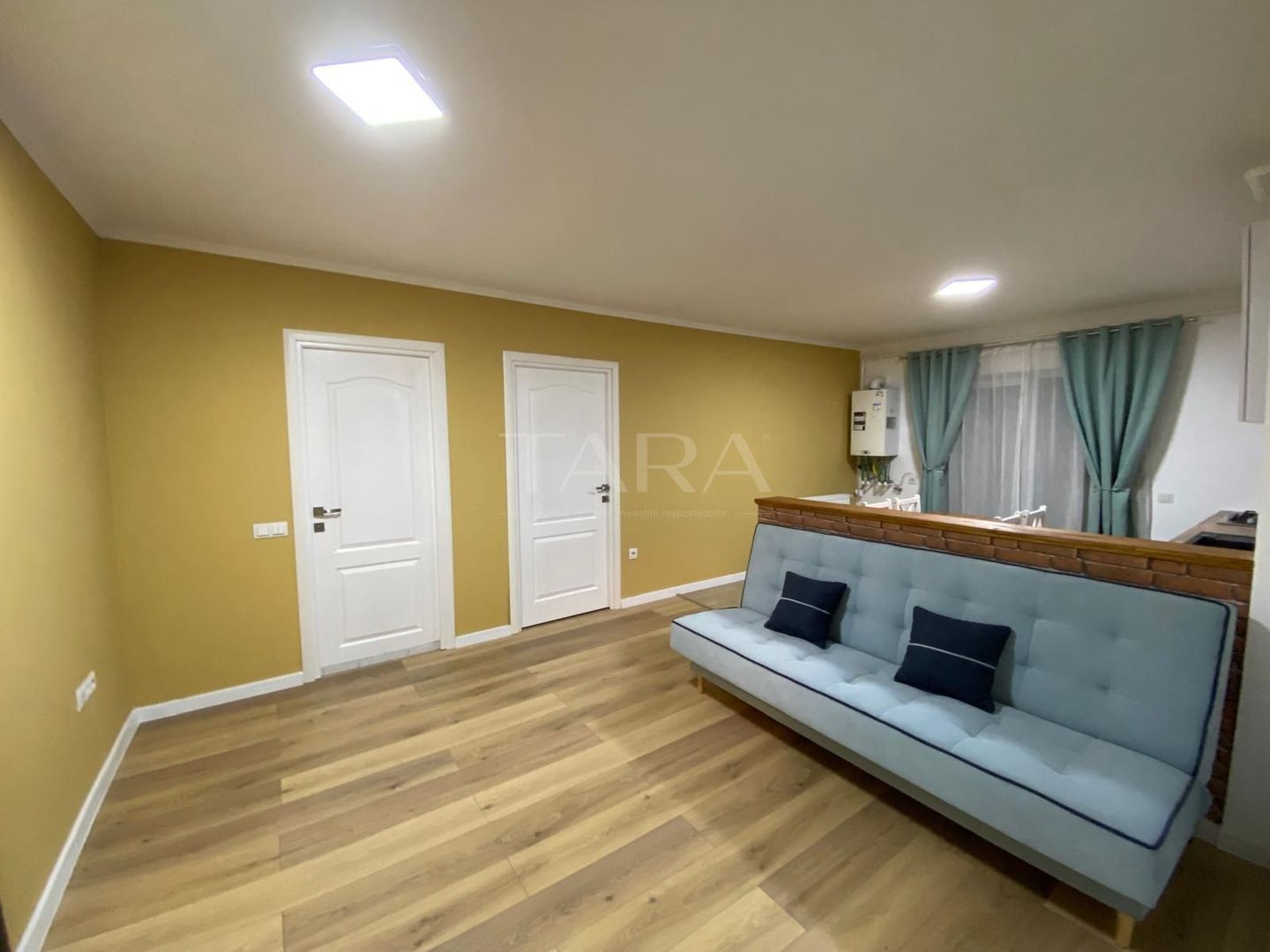 Apartament cu 2 camere si balcon generos, zona Eroilor  - Florești - Poză 1