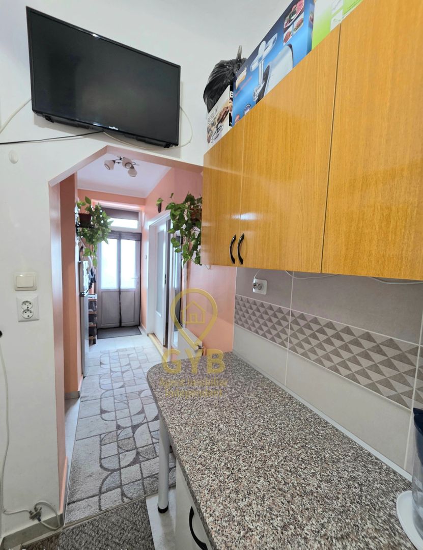 De vânzare apartament în clădire istorică * Ultracentral * Piața Gojdu - Poză 13
