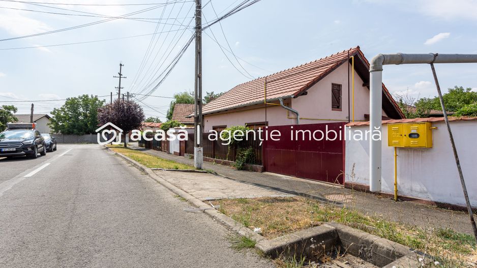 Casă cu 2 camere, renovată, în Bujac - Poză 3