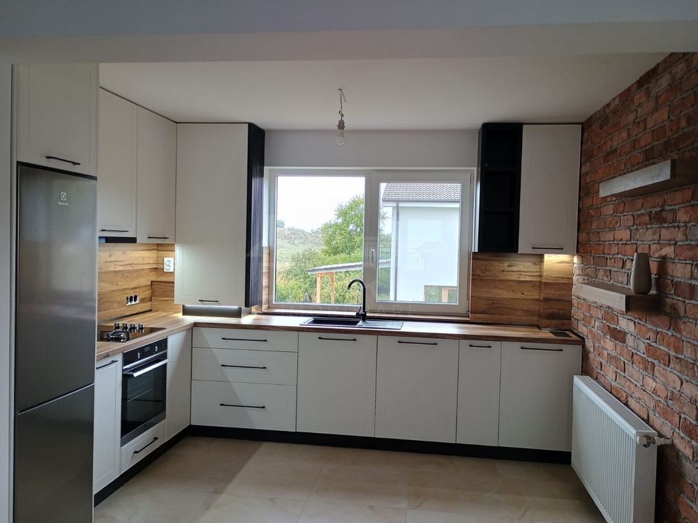 🏡 Case tip triplex de vânzare | 110 mp | Garaj | 126.000 € - Poză 12