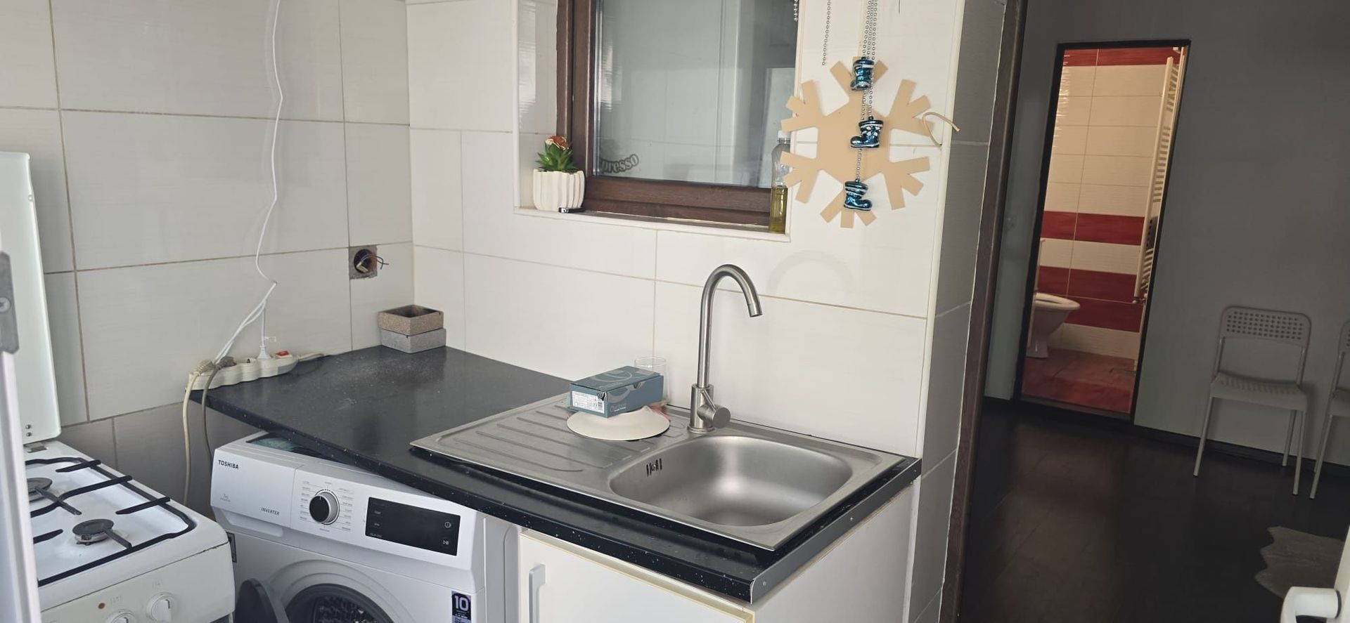 2 camere langa metrou Nicolae Grigorescu, renovat, acces separat - Poză 5