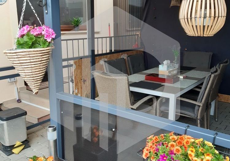 Apartament de vanzare - 3 Camere - Gradina - 55mpu - Calea Surii Mici - Poză 1