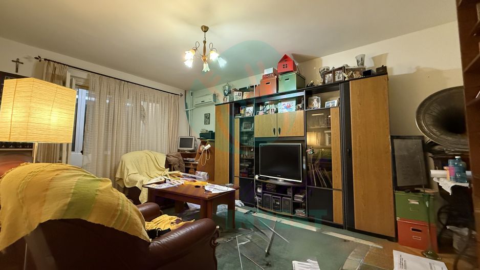 Apartament 3 camere, centrală proprie – Basarabia / Lia Manoliu - Poză 1