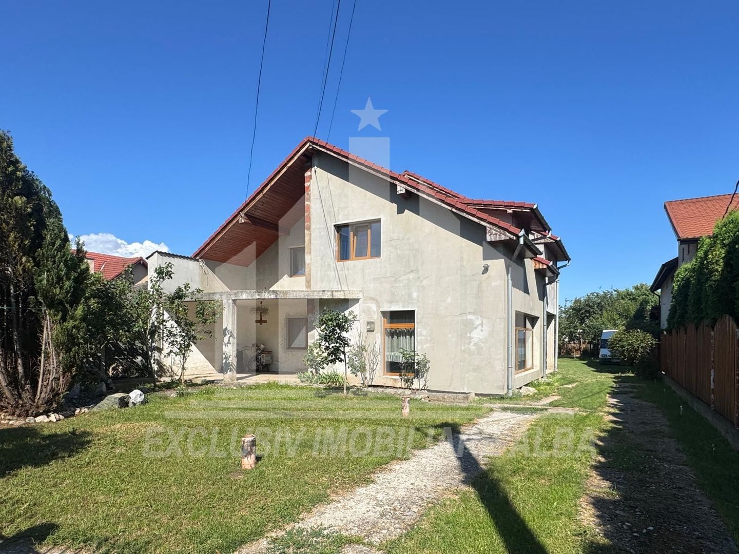 Casa individuala | 398 mp | 900 mp teren | Cetate - Poză 1