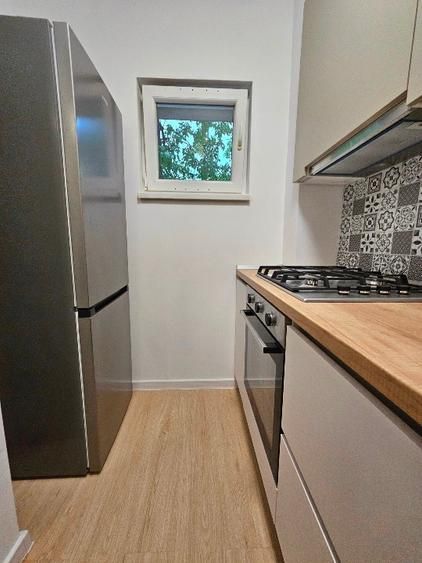 Apartament 2 camere. Decomandat. Cu Parcare.  La 5 min metrou Aparatorii Patriei - Poză 5