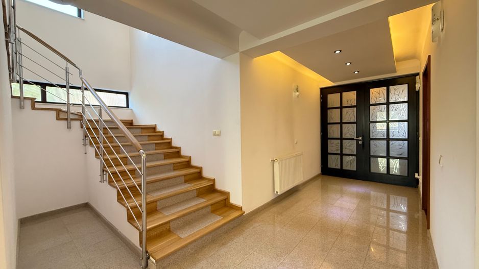 Casa in zona Vitan - Splai, ideala pentru orice tip de activitate sau locuinta - Poză 11