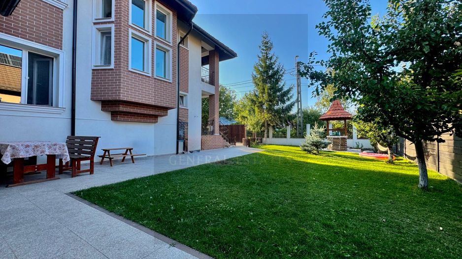 Vânzare Casă  D+P+E - 230 m.p. - Bucium - Poză 2