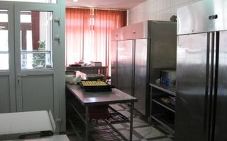 Vand afacere, utilaje si cladire - Poză 3