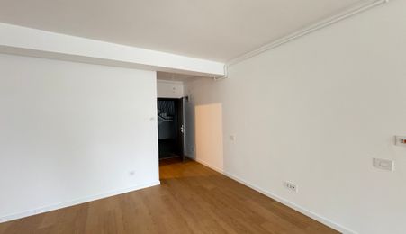 Garsonieră 37mp I Balcon I Parcare I La Cheie I