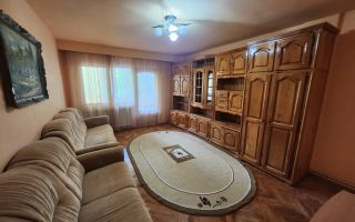 De inchiriat apartament 2 camere, etaj intermediar, zona Sub Stadion - Poză 3