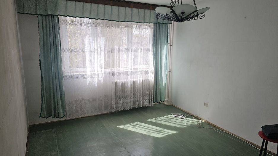 Apartament 2 camere decomandat Emil Racovita - Poză 1