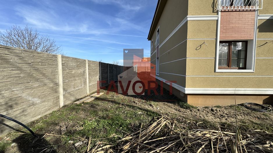 Casa Individuala in Mosnita. La asfalt. Cu Carport - Poză 3