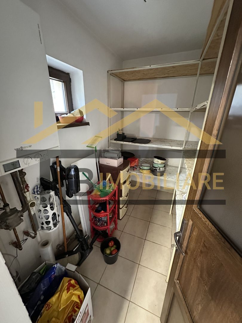 Casa de 4 camere, 200mp, parcari, Zona Unirii - Poză 17