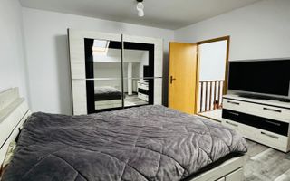 Apartament de vânzare cu 3 camere - Poză 3