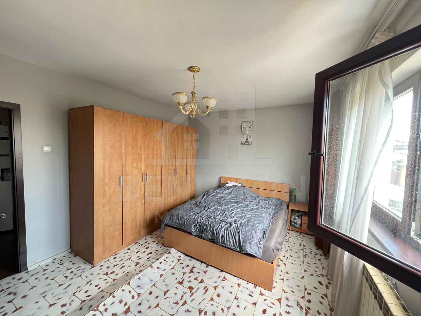 De-Vanzare-Case-16-Camere-400mp-Utili-1100mp-Teren-Sacele-Brasov - Poză 7
