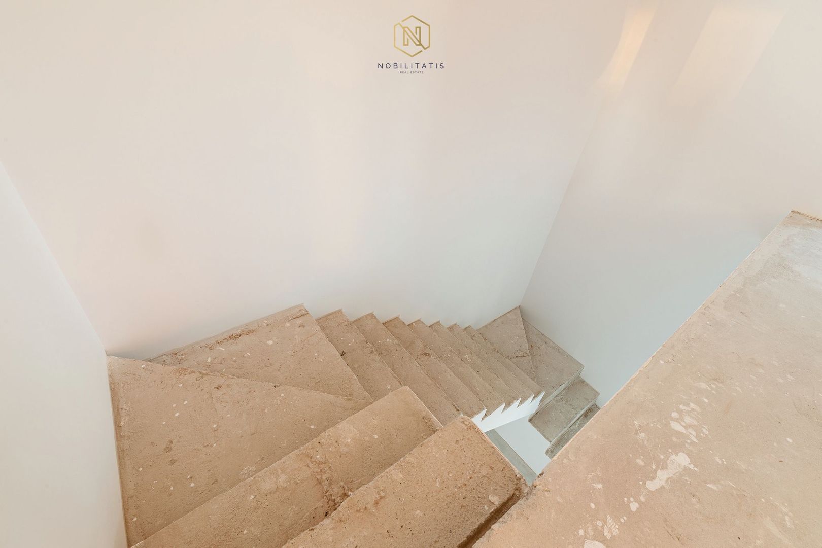 Duplex nou deosebit - despartit prin camera tehnica | Curte amenajata - Poză 28