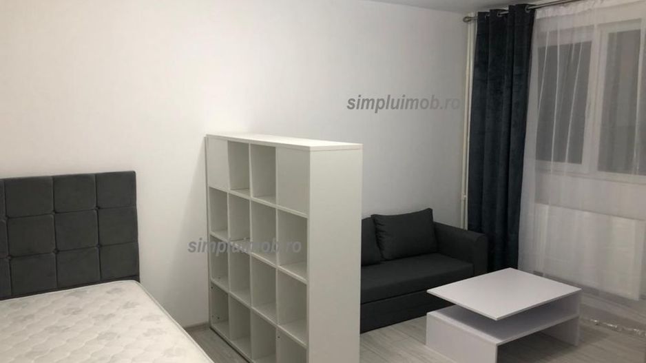 Decomandata Garsoniera Renovata Metrou 1 Decembrie 1918 - Poză 2