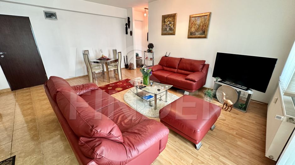 Apartament spațios cu 3 camere,  central, lumină naturală, parcare subterana - Poză 1