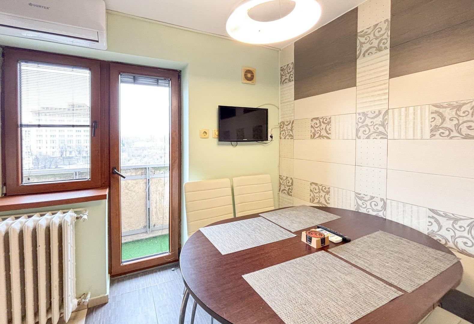 Închiriere Apartament 2 camere, vedere Palatul Parlamentului - Poză 11