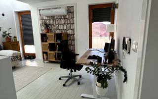 Locuinta spatioasa in triplex - Poză 14