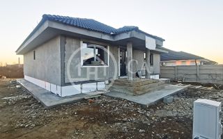 Casa de vanzare cu 4 camere in Oncea, Oradea - Poză 1