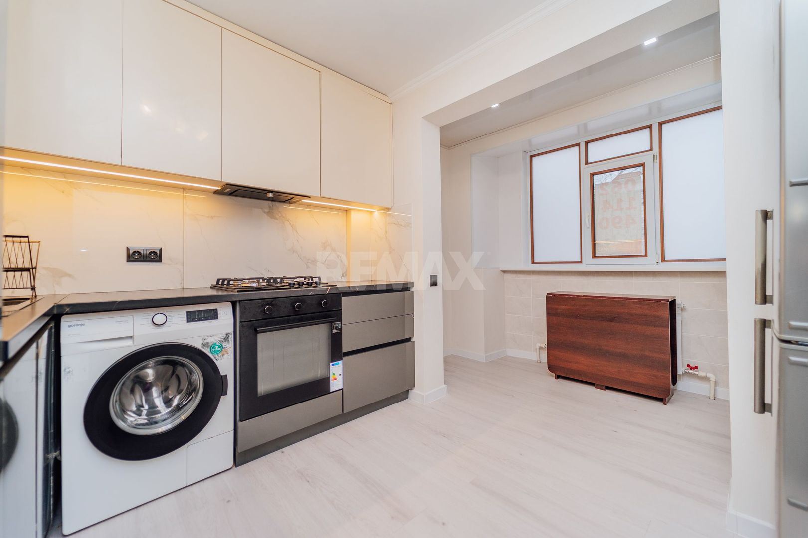 Se vinde apartament cu 3 camere, Botanica - Poză 2