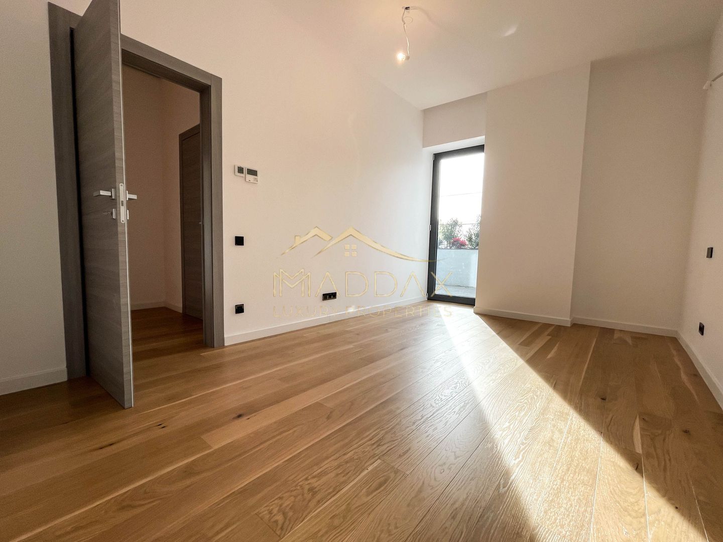 2 Rooms 100 sqm / high ceiling ***LUX***First Rent***/ Floreasca / 2 Parking - Poză 15