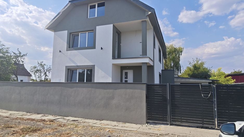 Casa Individuala Becicherecu Mic,P+M,4 Camere,2 Bai,Garaj - Poză 2