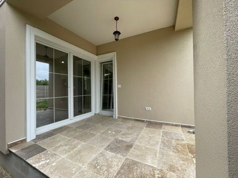 Duplex desparțit - 5 camere și 3 băi- Moșnița Nouă - Poză 17