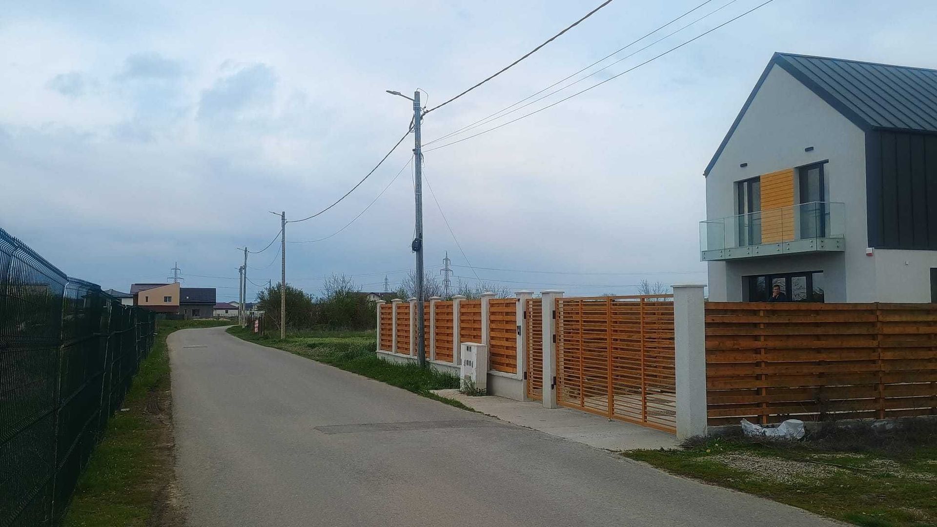 Teren de vanzare in nordul capitalei, langă padure - Poză 2