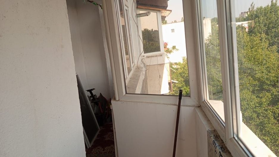 Apartament 3 cam,Sid Vest,et 4,bloc cu pod - Poză 8