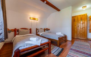 Casa + Pensiune deosebita - Orlat, Sibiu - Poză 22
