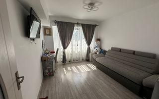 Apartament cu 3 camere, renovat modern, mobilat si utilat, zona CENTRU; - Poză 3