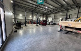 Spațiu industrial cu 6 camere de vânzare în Utvin - Poză 5