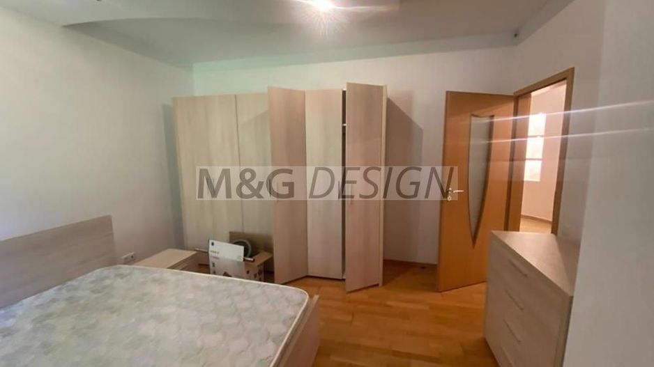 3 camere decomandat lux zona Medicina - CENTRALA PROPRIE - Poză 11