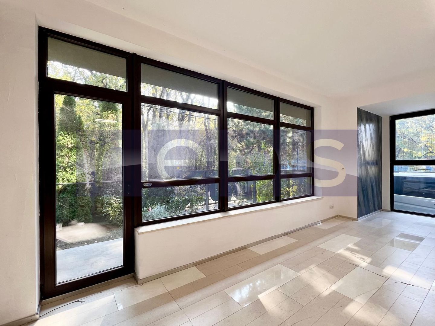 VANZARE VILA SPECTACULOASA | BANEASA | 380MP | VEDERE PADURE | PARCARE - Poză 3