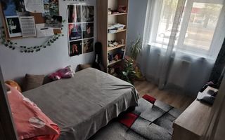 🏠Apartament 3 cam, Decomandat, 70MP / Et.1/4  // Canta - Poză 3