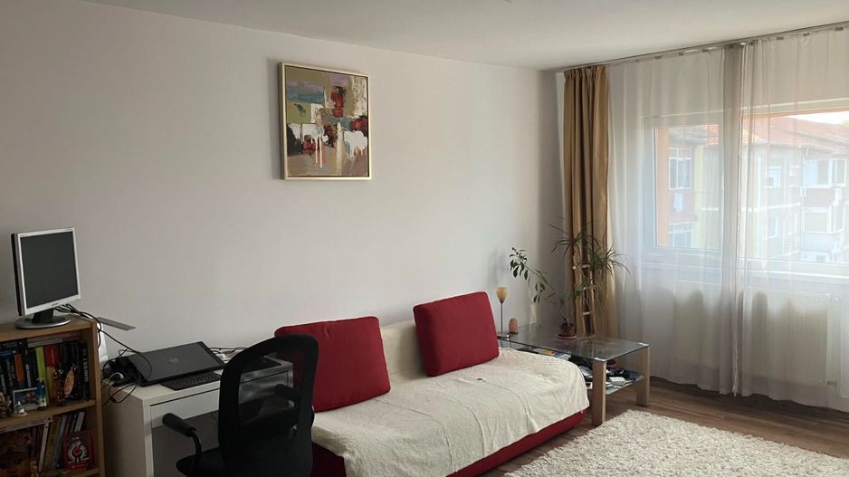 Vanzare 2 camere, decomandat, Aradului Vest - Poză 1