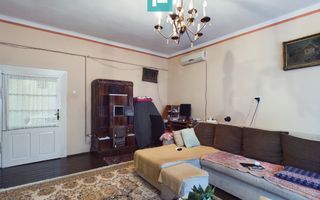 Apartament la casă cu 4 camere în Pârneava - Poză 2